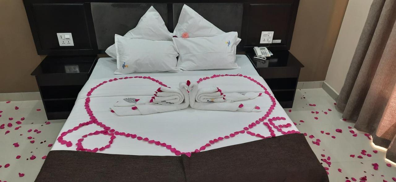 Palm Kalash Hotel Лусака Экстерьер фото